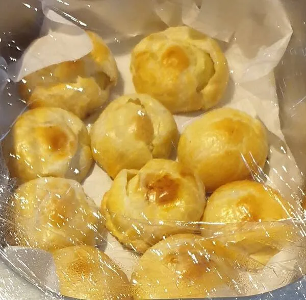 Le douillon un dessert bien Normand serait d'origine d' Elbeuf